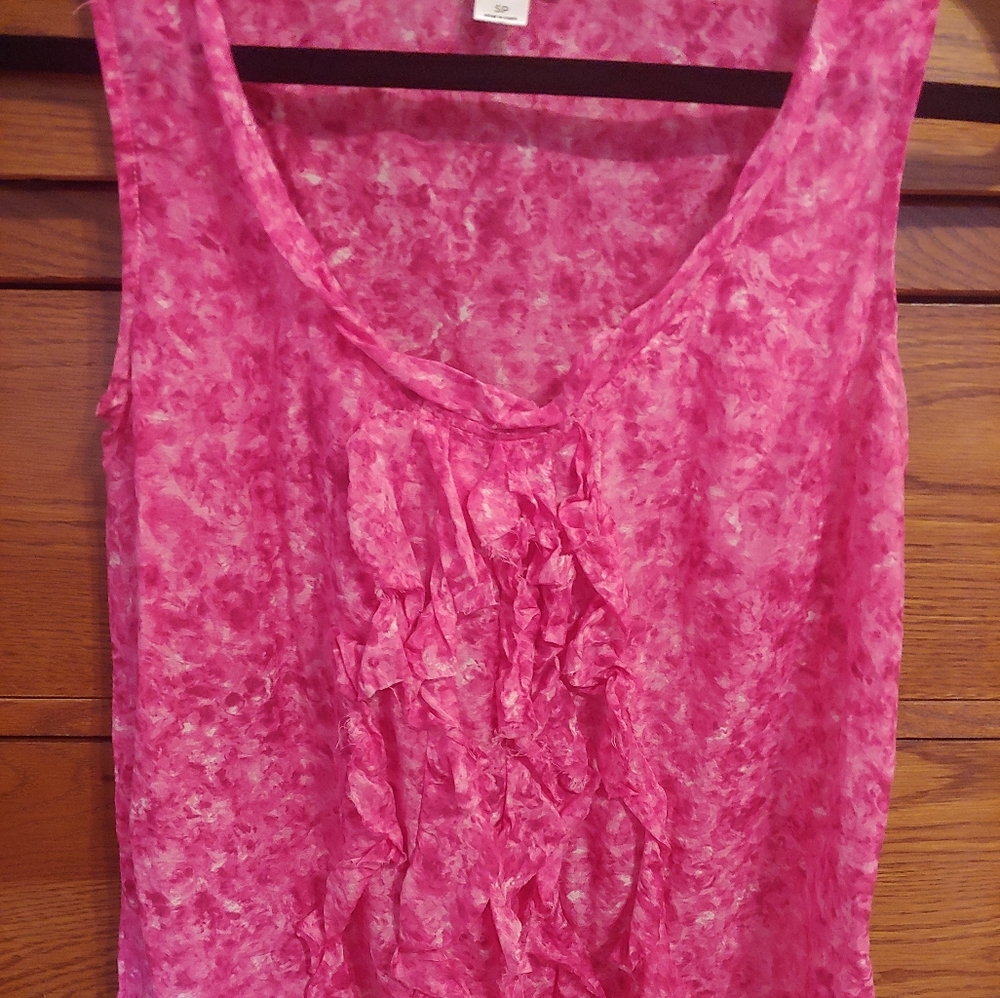 🌺3/$25 - Loft Scoop Neck Top🌺